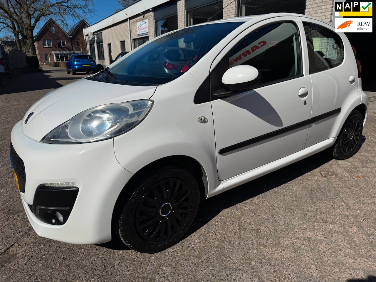 Peugeot 107 - 1.0 Active AIRCO LED ORG 104152 KM NAP O.H BOEKJES ONDERHOUD BEURT GEHAD NETTE STAAT - AutoWereld.nl