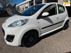 Peugeot 107 - 1.0 Active AIRCO LED ORG 104152 KM NAP O.H BOEKJES ONDERHOUD BEURT GEHAD NETTE STAAT