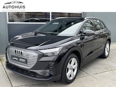 Audi Q4 e-tron - 35 Edition 55 kWh Stoelverwarming Navigatie 19" LMV Trekhaak Elektrische klep Sound SOH 91