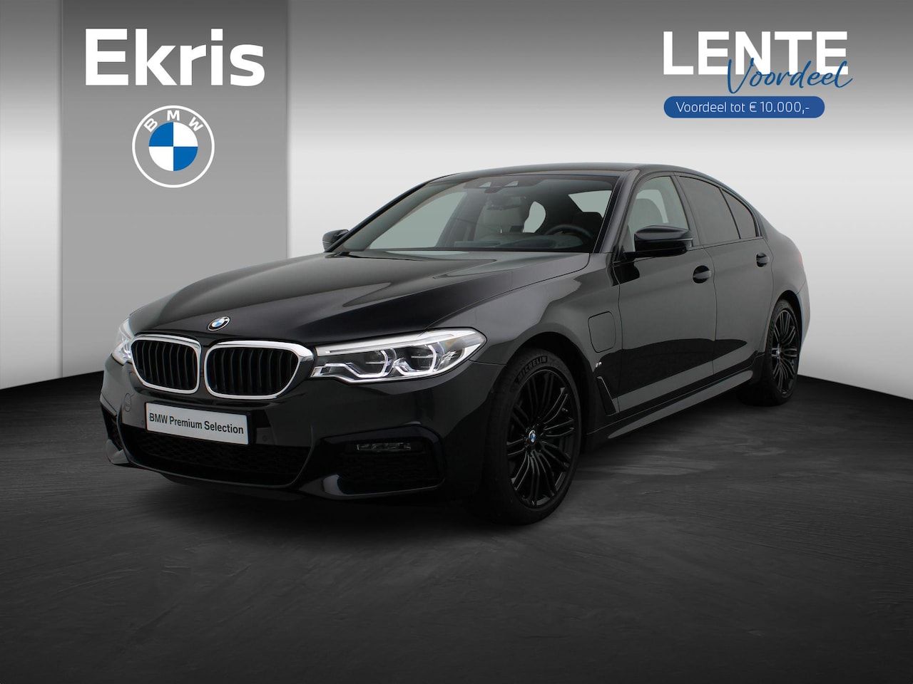 BMW 5-serie - Sedan 530e High Executive | M Sportpakket | Soft Close | Comfort Access | Trekhaak | Stoel - AutoWereld.nl