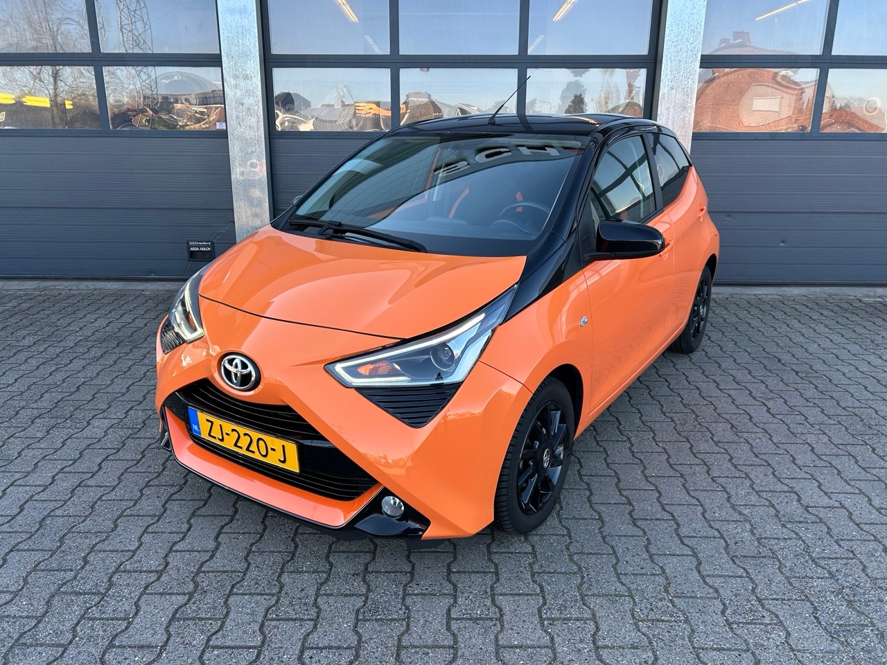 Toyota Aygo - 1.0 VVT-i x-cite 1.0 VVT-i 72pk X-Cite - AutoWereld.nl