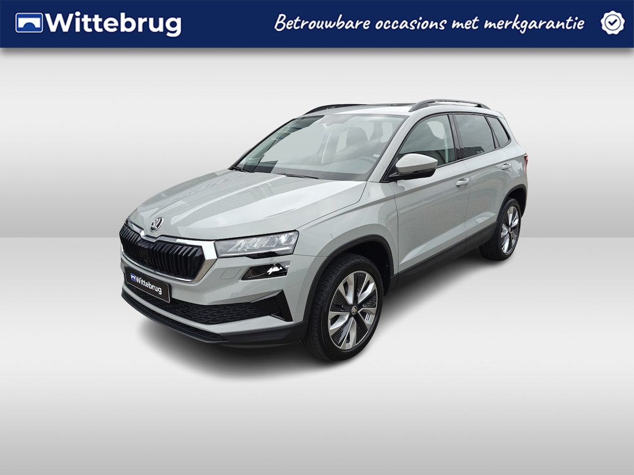 Skoda Karoq - 1.5 TSI ACT Style / Pano / Camera / Carplay / Parkeersensoren vóór en achter - AutoWereld.nl