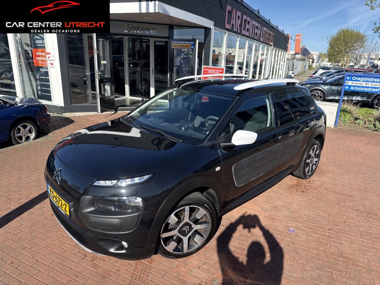 Citroën C4 Cactus - 1.2 PureTech Allure camara navi pano zeer netjes - AutoWereld.nl