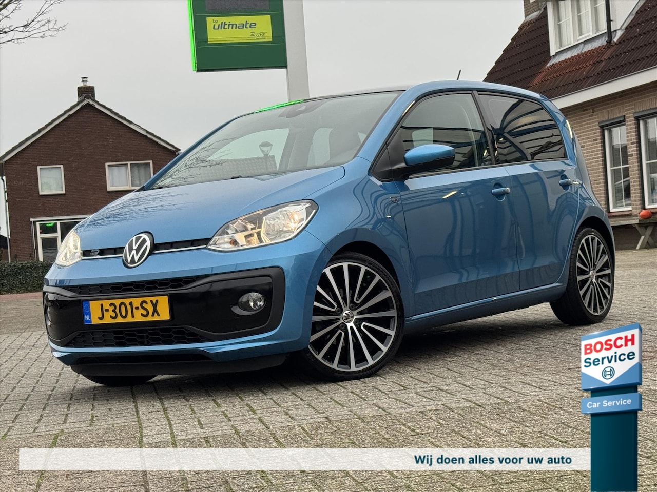Volkswagen Up! - 1.0 BMT R-Line / Org NL / Bluetooth / Pdc / 17*Inch / Lane Assist - AutoWereld.nl