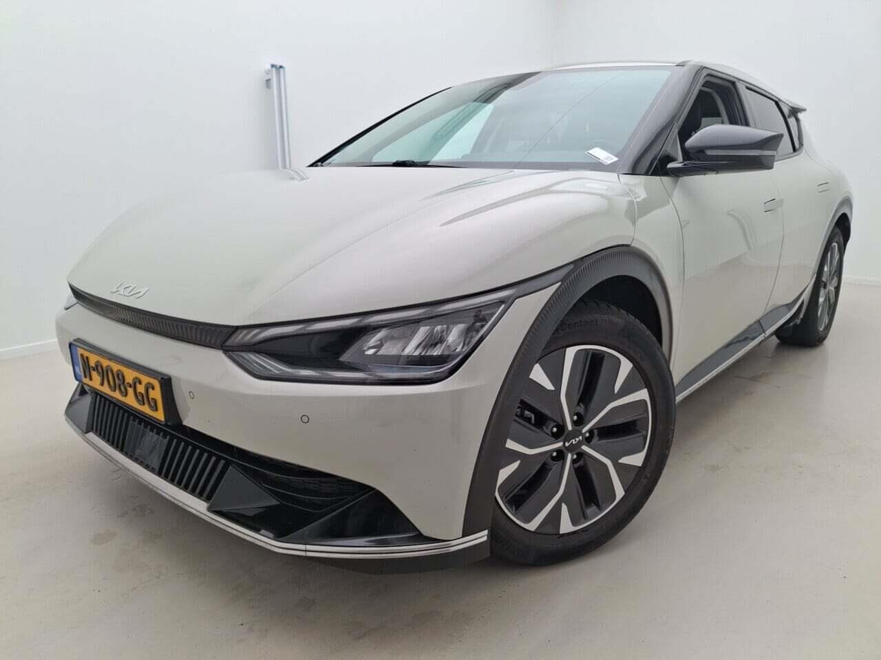 Kia EV6 - Plus 77.4 kWh Trekhaak/Leer/Navi/Camera/Fabrieksgarantie - AutoWereld.nl