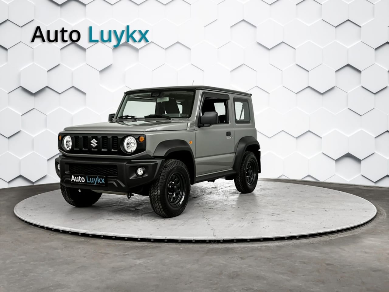 Suzuki Jimny - 1.5 Select Allgrip Automaat | 4-Persoons | Trekhaak | Parkeercamera - AutoWereld.nl