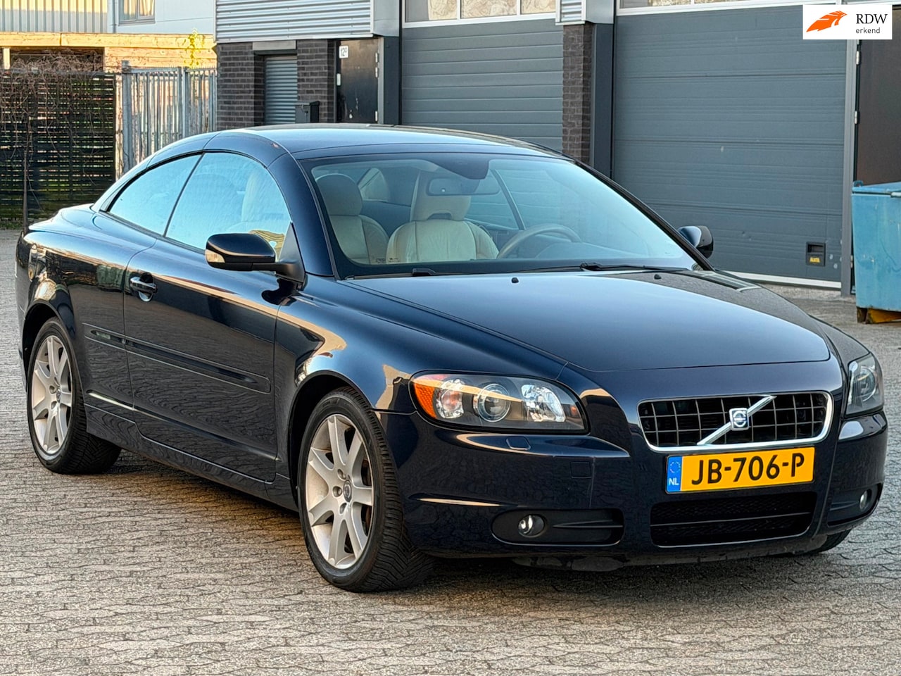 Volvo C70 Convertible - 2.4 Kinetic DAK WERKT NIET - AutoWereld.nl