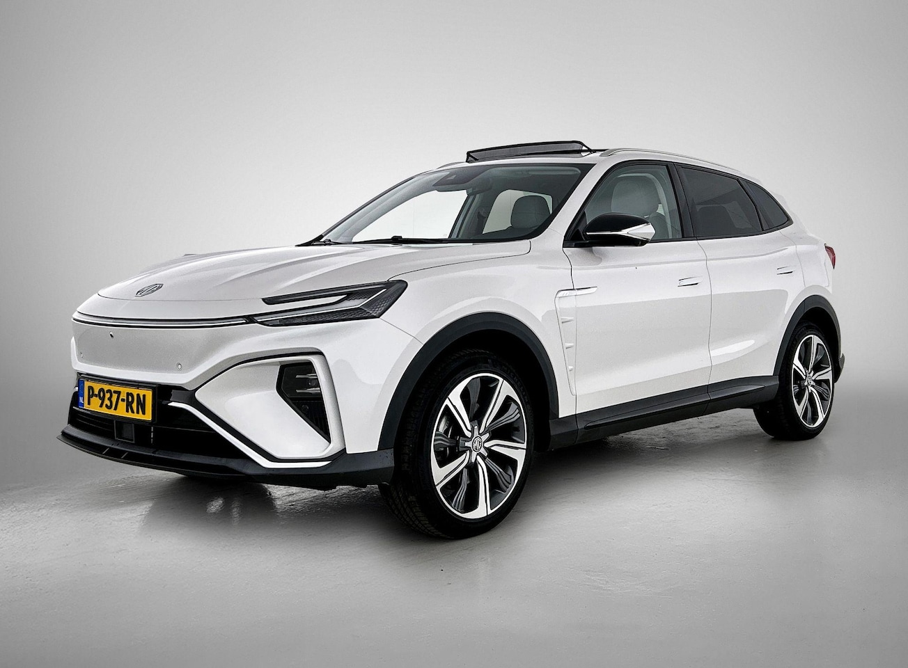 MG Marvel R - Exclusive 70 kWh | Panoramadak | Grijs interieur | Led Sfeerlicht | 360 Camera | Afneembar - AutoWereld.nl