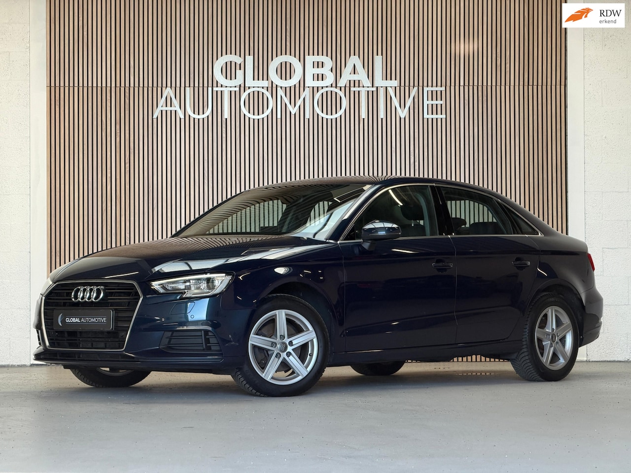 Audi A3 Limousine - 1.4 TFSI CoD ULTRA - VIRTUAL COCKPIT - 16'' - STOELVERWARMING - AutoWereld.nl