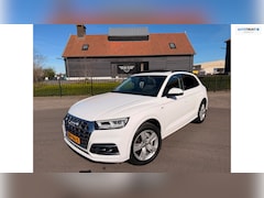 Audi Q5 - 55 TFSI Plug-in SOH 98% Hybride Quattro 300PK Competition S-Line Panoramadak Led-Xenon