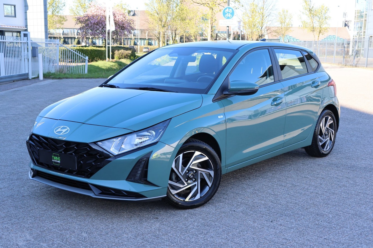 Hyundai i20 - 1.0 T-GDI Mild Hybrid (2024) | 13.000 km | Zeer compleet! - AutoWereld.nl