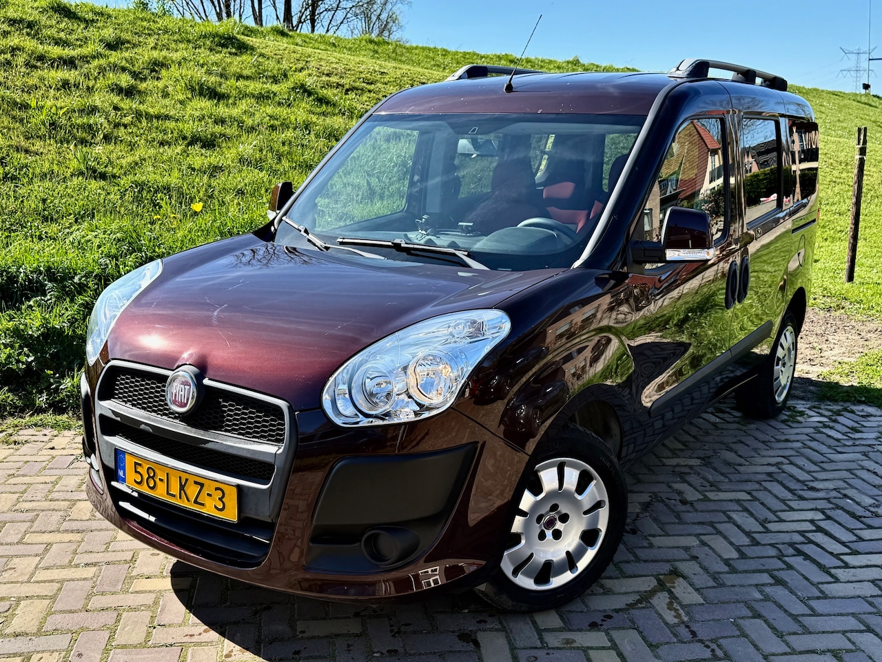 Fiat Doblò - 1.4 Dynamic 7p. - AutoWereld.nl