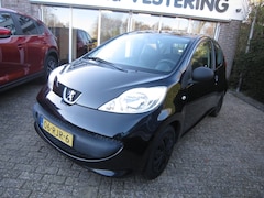 Peugeot 107 - 1.0-12V XR