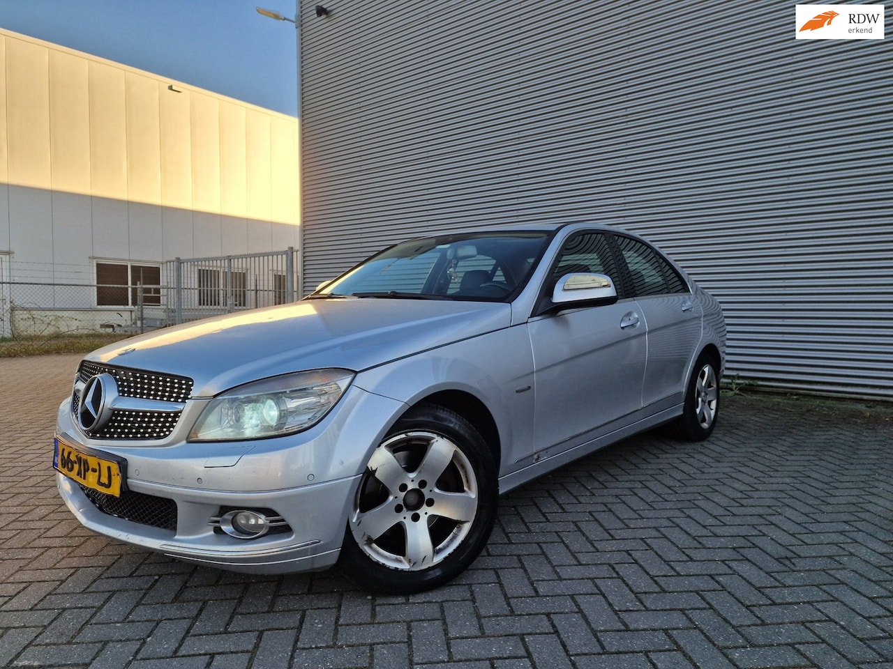 Mercedes-Benz C-klasse - 220 CDI AUTOMAAT NAVI PSENSOR CRUISE 2 X SLEUTELS - AutoWereld.nl