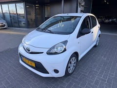 Toyota Aygo - 1.0 VVT-i Now 5DRS AIRCO ELEK RAMEN DEALER OH ORIG NL NAP