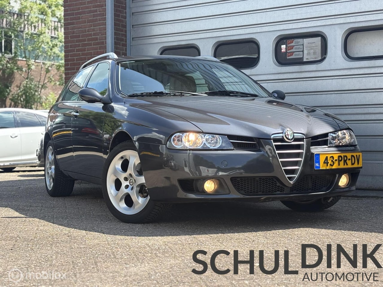 Alfa Romeo 156 Sportwagon - 2.0 JTS Distinctive UITSTEKENDE AUTO - AutoWereld.nl