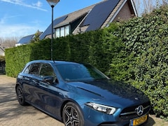 Mercedes-Benz A-klasse - 200 AMG Line Nightpakker Automaat Cruisecontrole Achteruitrijcamera