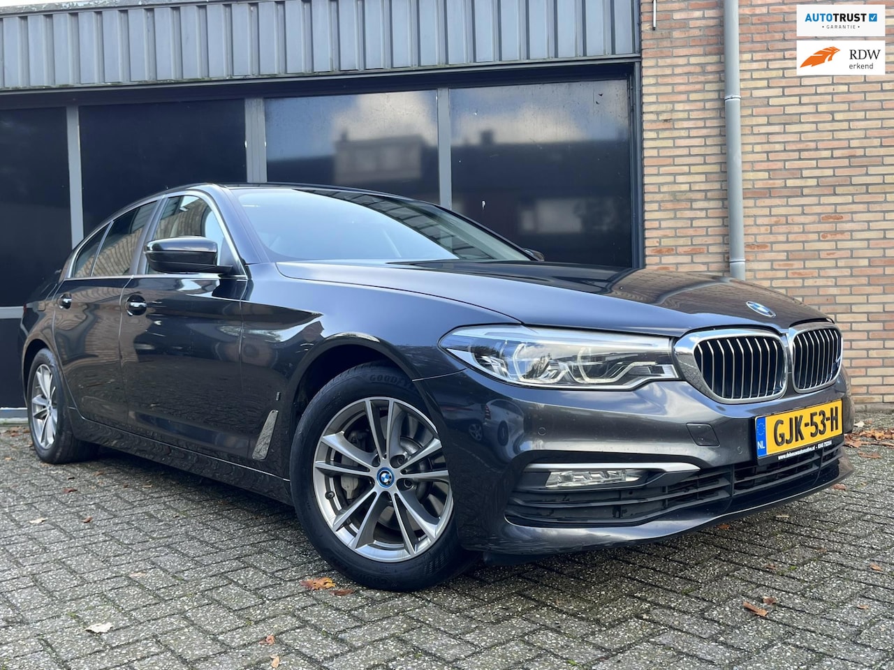 BMW 5-serie - 530e iPerformance High Executive Head-UP - AutoWereld.nl