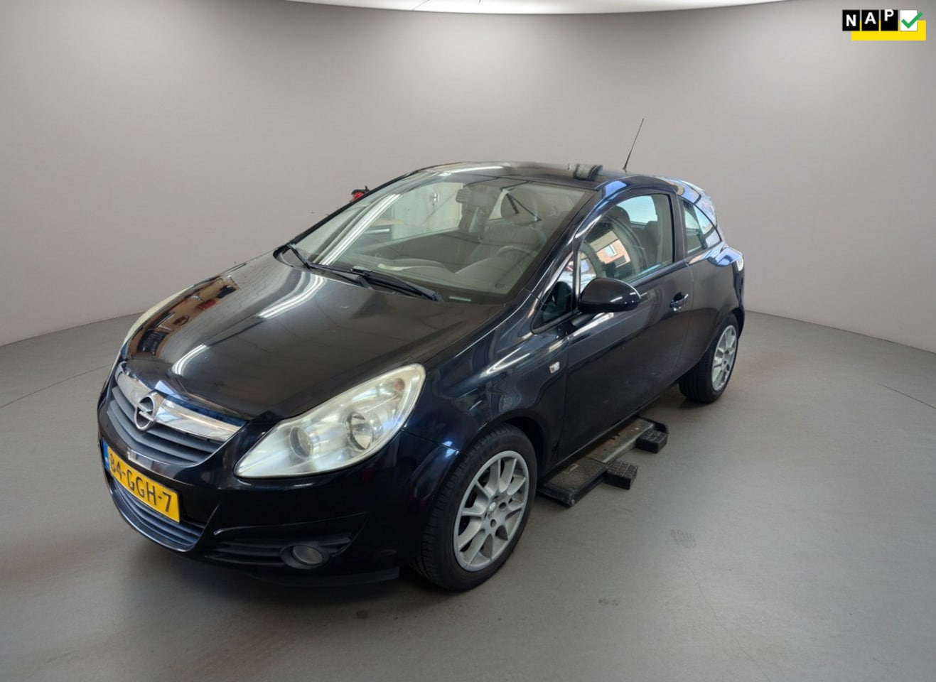 Opel Corsa - 1.4-16V Enjoy 1.4-16V Enjoy, Airco, Cruise, LM, NAP - AutoWereld.nl