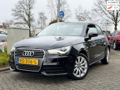 Audi A1 - 1.2 TFSI Attraction Navigatie, stoelverwarming, led