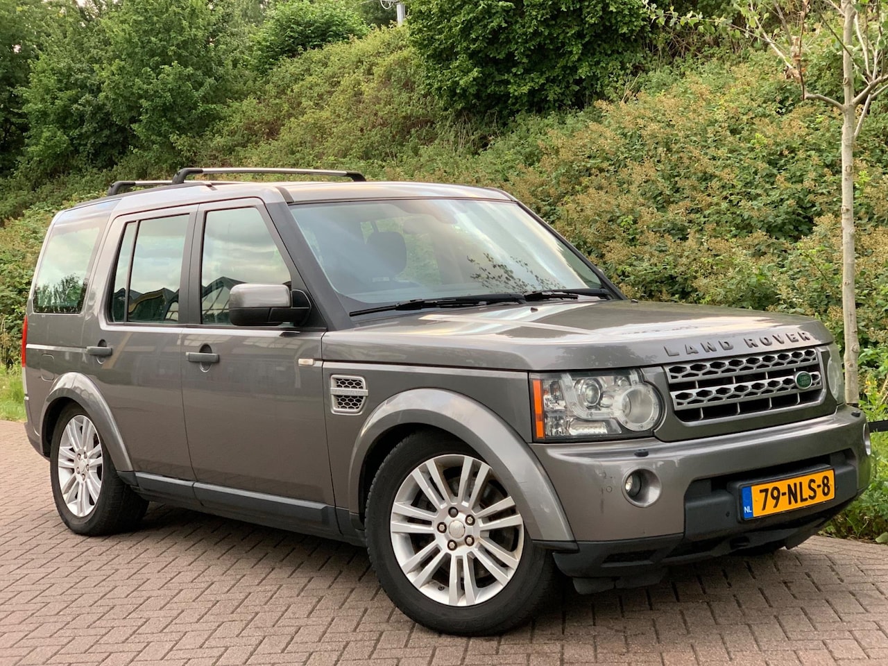 Land Rover Discovery - 3.0 SDV6 HSE 7 PERS LEDER PANO 2010 ! LEZEN - AutoWereld.nl