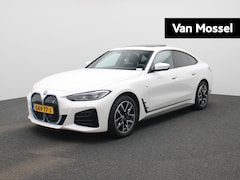 BMW i4 - eDrive35 High Executive 70 kWh M-Sport | Panoramadak | Navigatie | Leder | LED | Camera