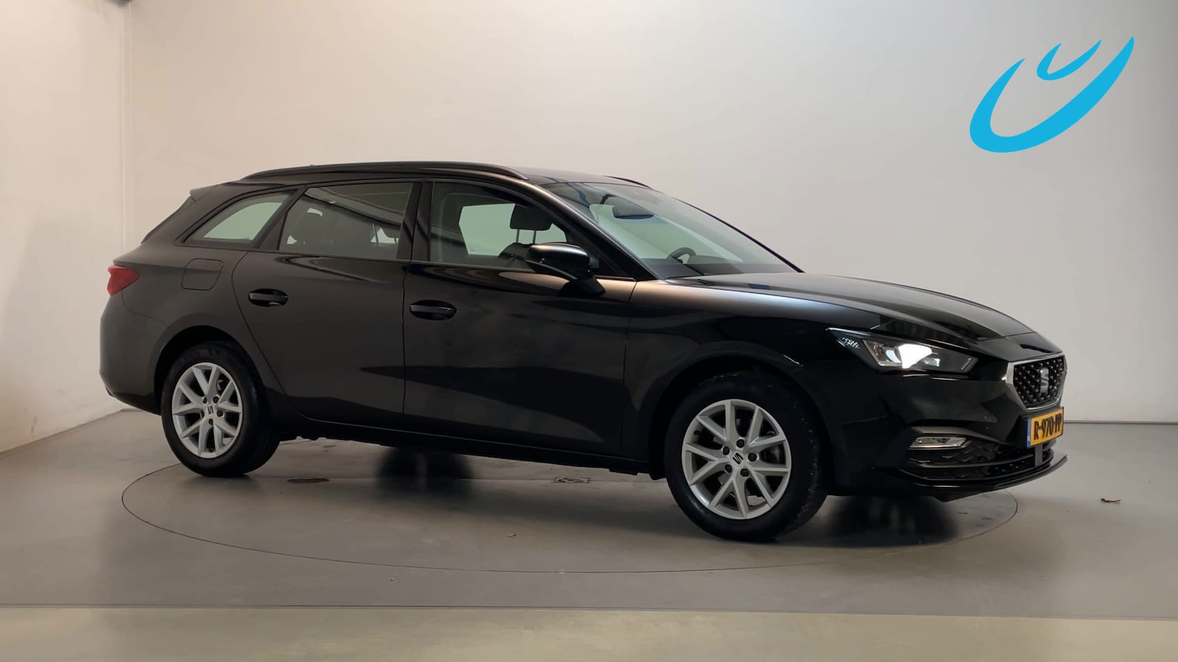 SEAT Leon Sportstourer - 1.0 TSI Reference Parkeersensoren Navigatie Virtual Cockpit - AutoWereld.nl