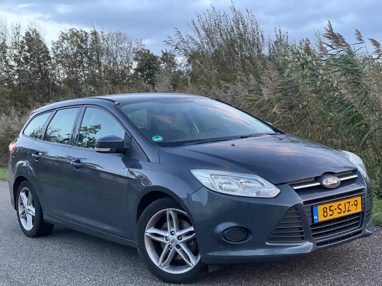 Ford Focus Wagon - 1.6 EcoBoost Trend 150PK 17'' NAVI GEARBOX NOT GOOD - AutoWereld.nl