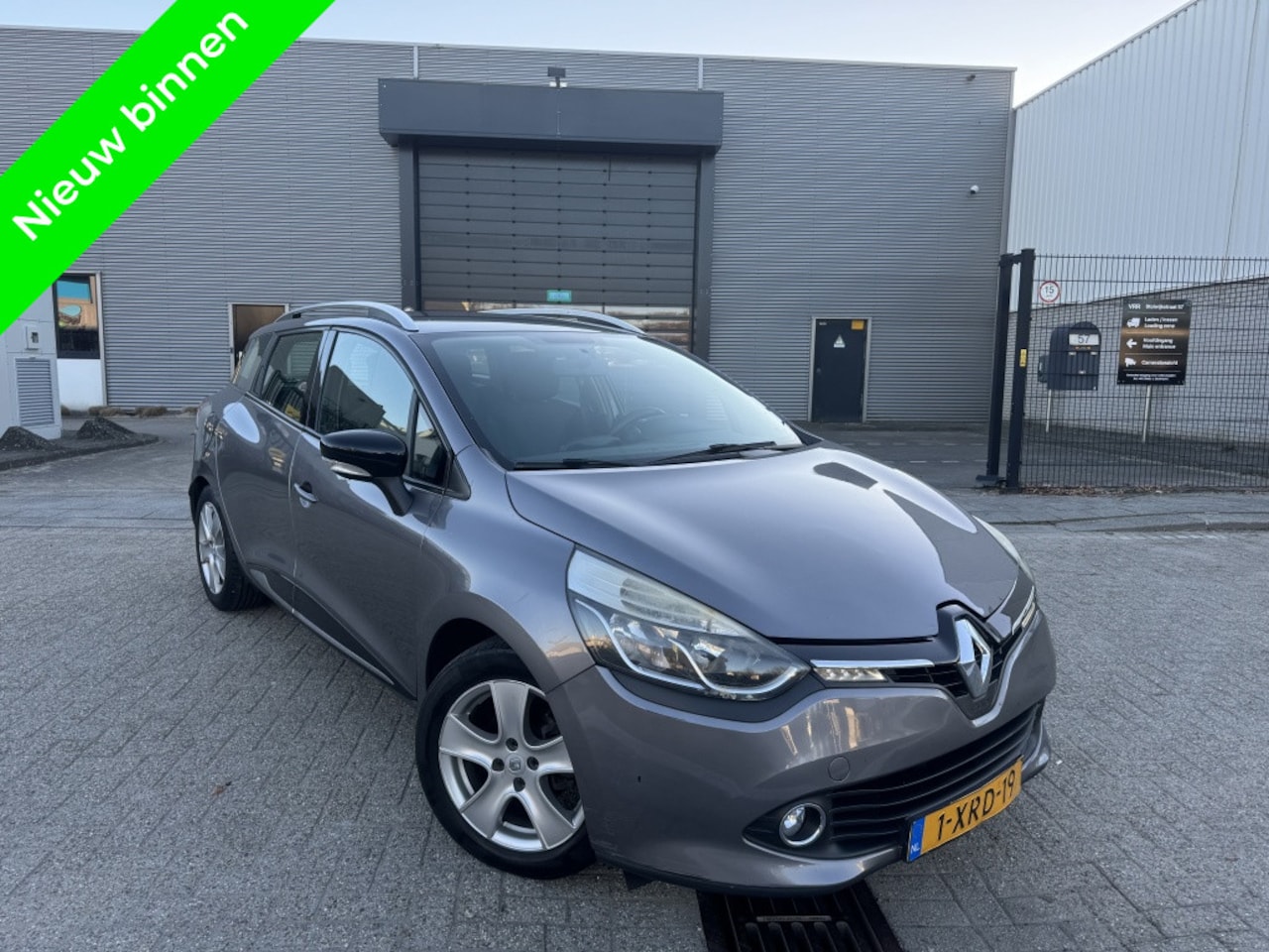Renault Clio Estate - 1.5 dCi Navi|Clima|Cruise|Parksensor 2014 - AutoWereld.nl