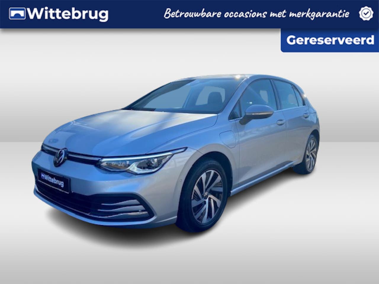 Volkswagen Golf - 1.4 eHybrid 204pk DSG Style / 16"LMV / NAVI / APP.Connect / Elektr. best. stoel / Verwarmb - AutoWereld.nl