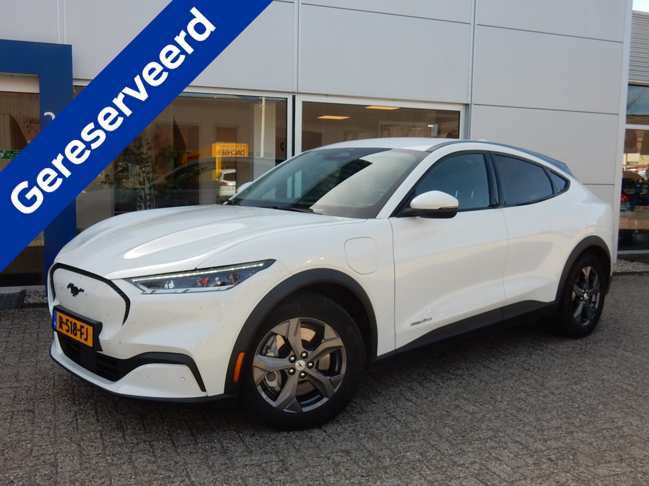 Ford Mustang Mach-E - RWD 270PK 75 kWh | Adapt. Cruise | Leder | Camera | Dealer onderhouden | Hoge instap | - AutoWereld.nl