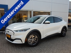 Ford Mustang Mach-E - RWD 270PK 75 kWh | Adapt. Cruise | Leder | Camera | Dealer onderhouden | Hoge instap |
