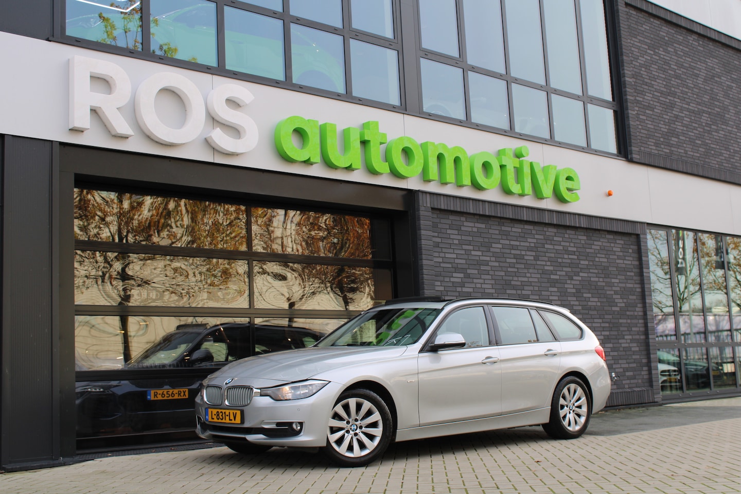 BMW 3-serie Touring - 316i Edition High Executive | PANO | STOELVERWARMING | PDC | - AutoWereld.nl