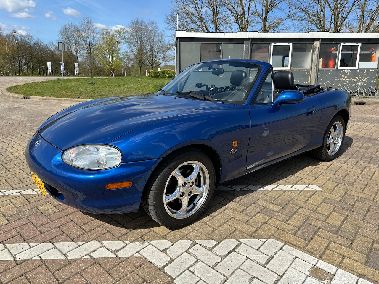 Mazda MX-5 - 1.8i 10th Anniversary - AutoWereld.nl