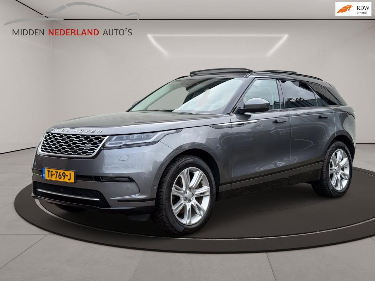 Land Rover Range Rover Velar - 3.0 V6 AWD R-Dynamic VOLLEDIG DEALER ONDERHOUDEN * MERIDIAN * MASSAGE * VERKOELING * - AutoWereld.nl