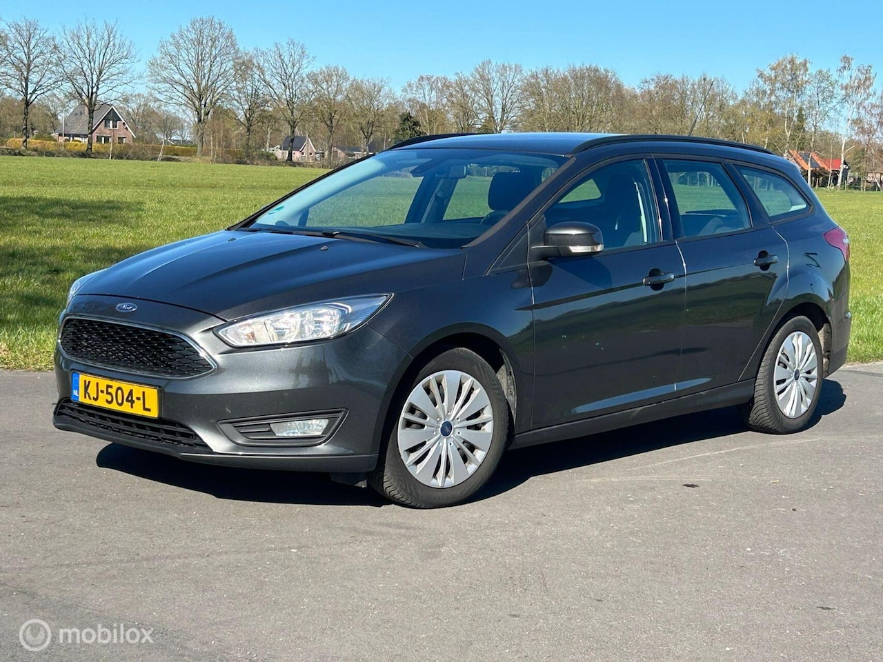 Ford Focus Wagon - 1.0 Titanium Edition 1.0 Titanium Edition - AutoWereld.nl