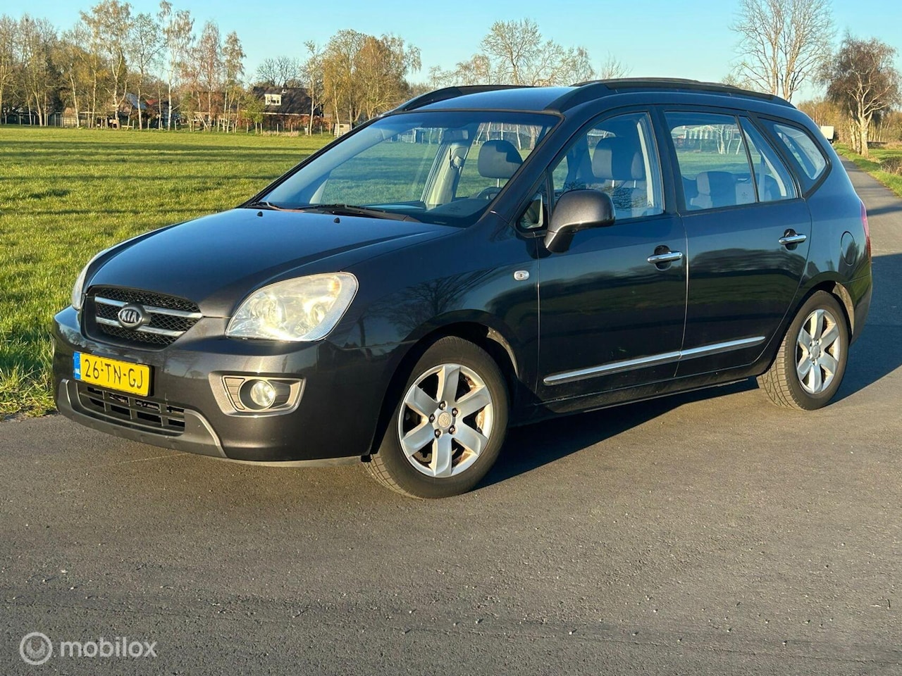 Kia Carens - 2.0 CVVT NAP - AutoWereld.nl