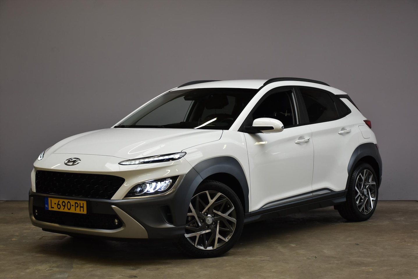 Hyundai Kona - 1.6 GDI HEV Premium |Leder |Head-Up |Trekhaak! - AutoWereld.nl