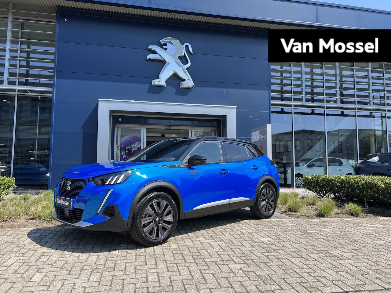 Peugeot e-2008 - EV GT 50 kWh Climate Control | Voorstoelen Verwarmd | Full Map Navigatie | Apple Carplay / - AutoWereld.nl
