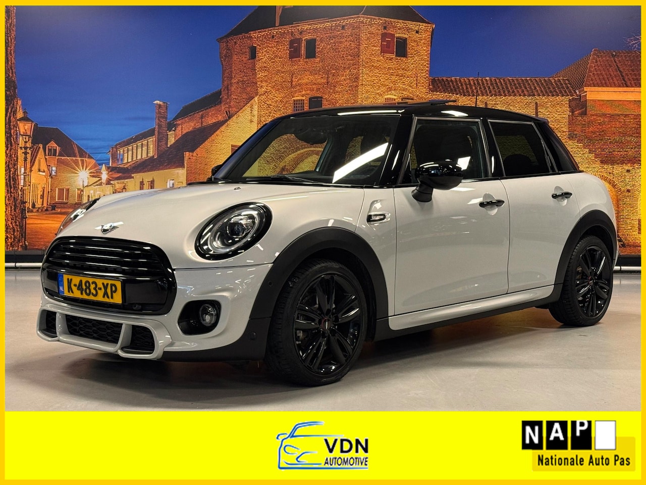 MINI John Cooper Works - Mini 1.5 Dalston Edition JCW Automaat Panodak Leer - AutoWereld.nl
