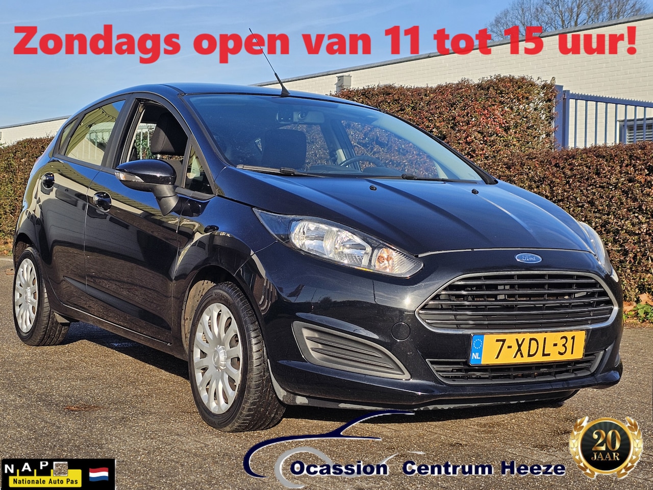 Ford Fiesta - 1.0 Style 1.0 Style, Navi! incl Nwe Riem! Apk 1-2027! Zondag OPEN! - AutoWereld.nl