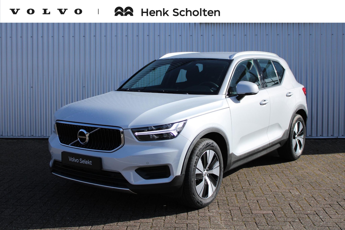 Volvo XC40 - T2 Momentum Business | Apple carplay/Android auto | Adaptieve cruise control | Parkeersens - AutoWereld.nl
