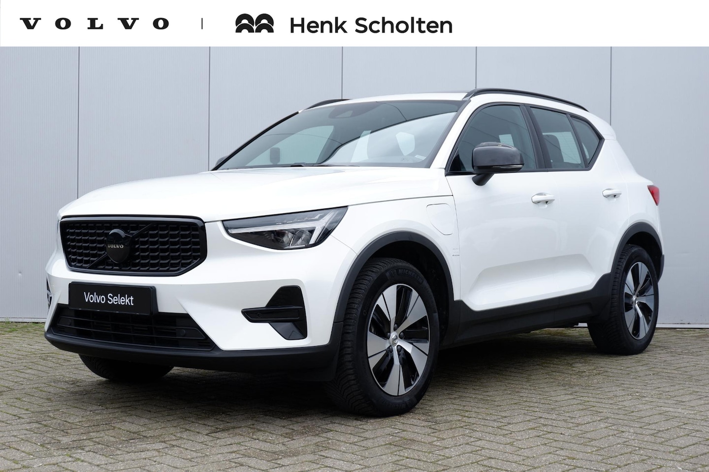 Volvo XC40 - T4 Plug-in hybrid AUT7 211PK Plus Dark | Panoramadak | Adaptieve Cruise Control | Harman K - AutoWereld.nl