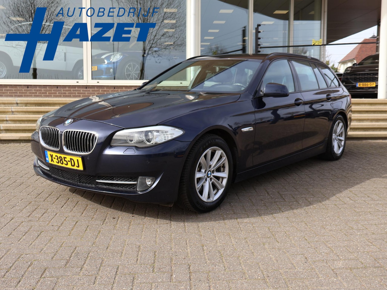 BMW 5-serie Touring - 528i 258 PK 6-CILINDER AUT. + LEDER | STOELVERW. | NAVIGATIE - AutoWereld.nl