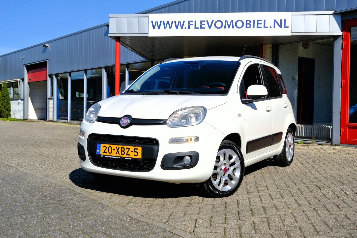 Fiat Panda - 0.9 TwinAir Lounge 5-drs Airco|LMV - AutoWereld.nl