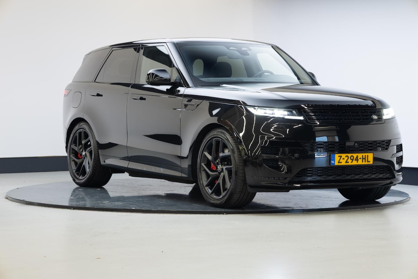 Land Rover Range Rover Sport - 3.0 P460e Dynamic SE PHEV - AutoWereld.nl
