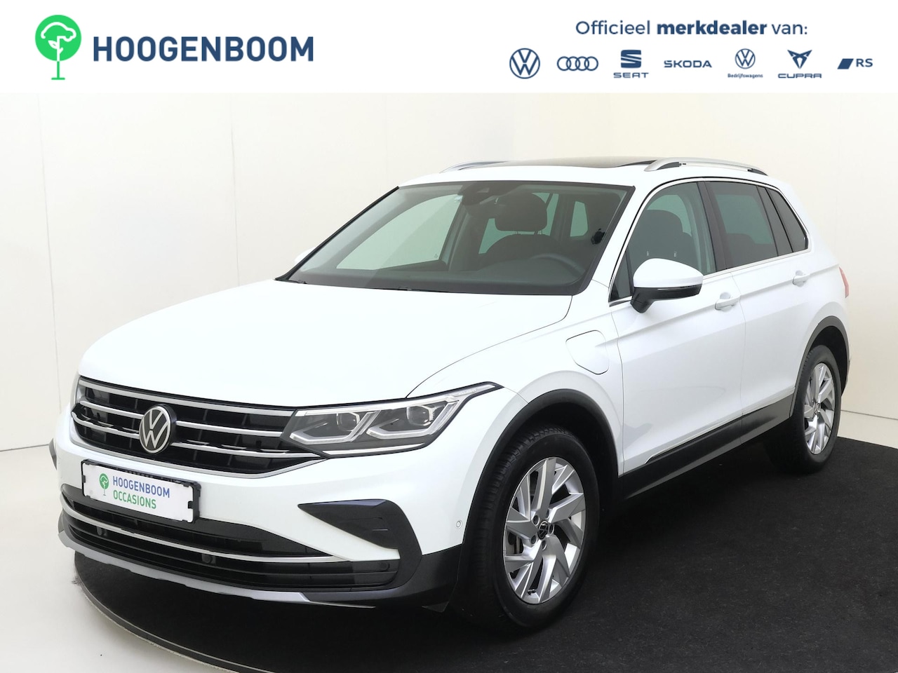 Volkswagen Tiguan - 1.4 TSI eHybrid Elegance | SoH 91% | Panoramadak | Achteruitrijcamera | 3-zone airco | LED - AutoWereld.nl