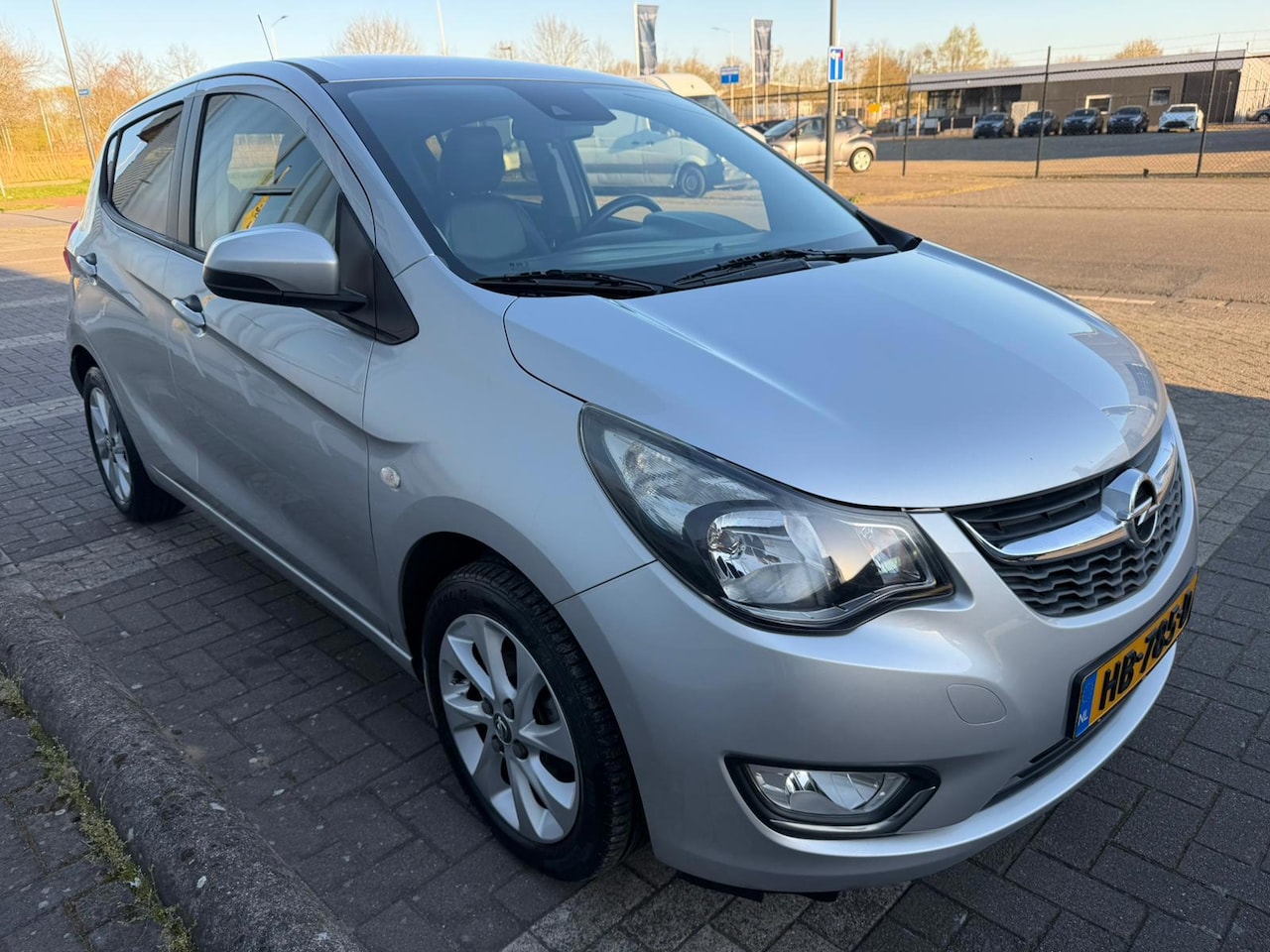 Opel Karl - 1.0 ecoFLEX Cosmo 1.0 ecoFLEX Cosmo - AutoWereld.nl
