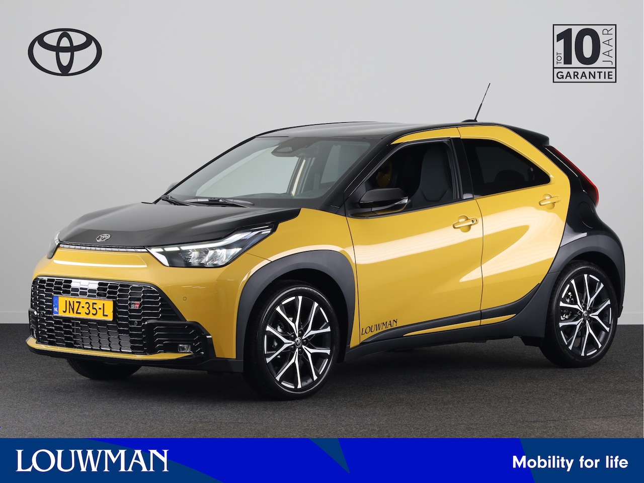 Toyota Aygo X - Hybrid 115 GR Sport *DEMO* | JLB geluidsysteem | 18" LM velgen | GR Sport uitvoering | - AutoWereld.nl