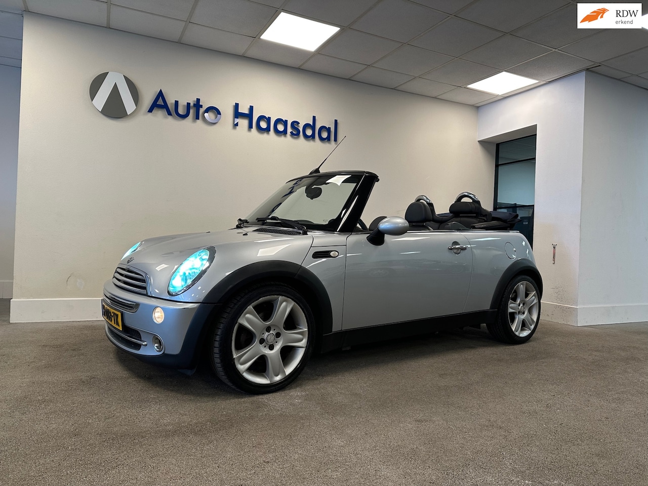 MINI Cabrio - Mini 1.6 Cooper Pepper|AUTOMAAT|XENON|LEDER|CRUISE - AutoWereld.nl